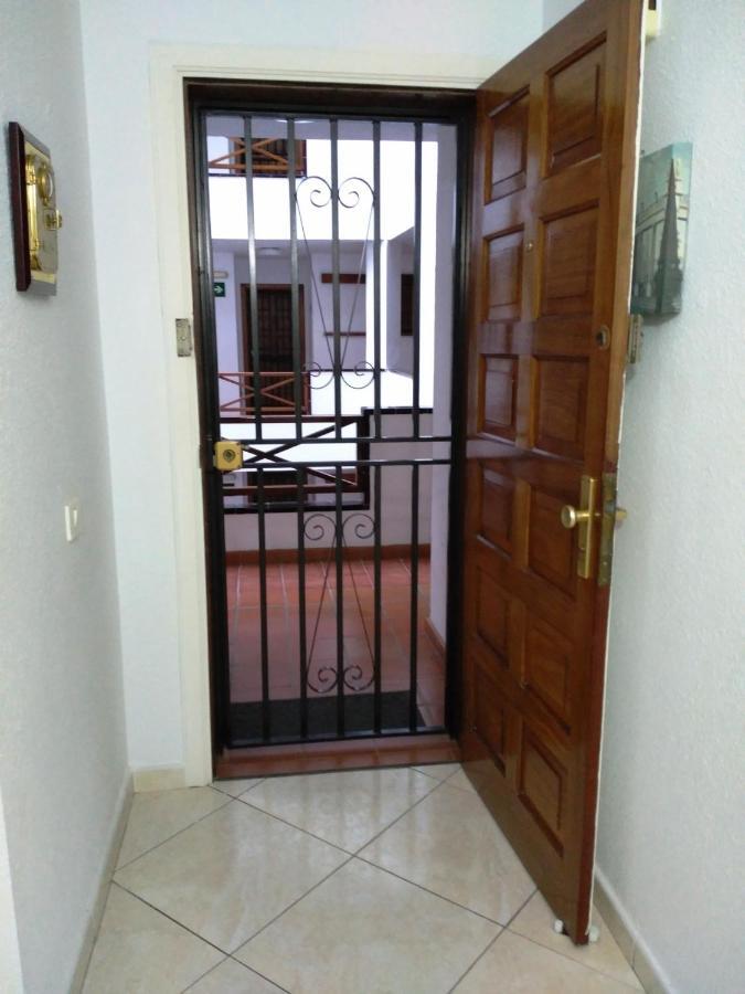 San Marino Apartment Лос-Крістіанос Номер фото