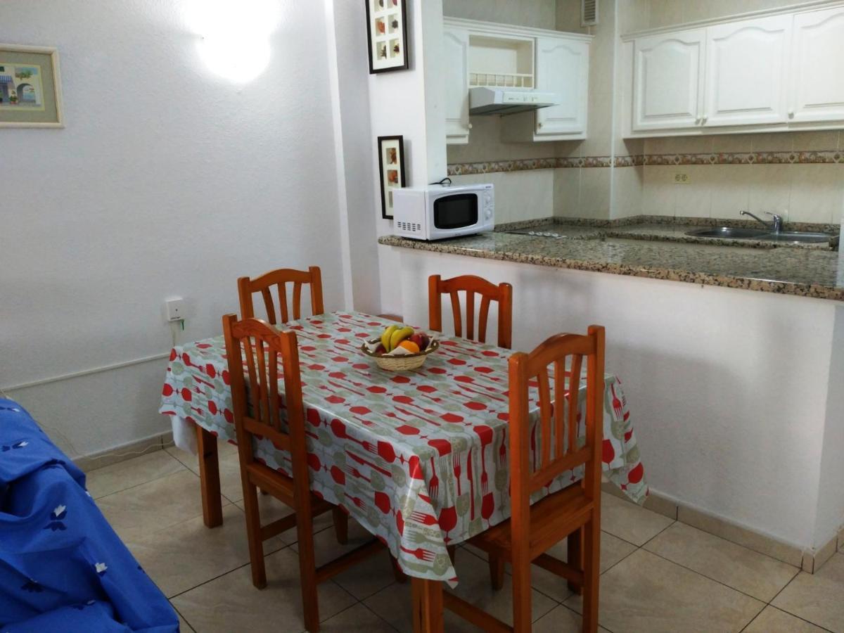 San Marino Apartment Лос-Крістіанос Номер фото
